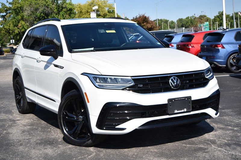 Volkswagen Tiguan Vehicle Image 02