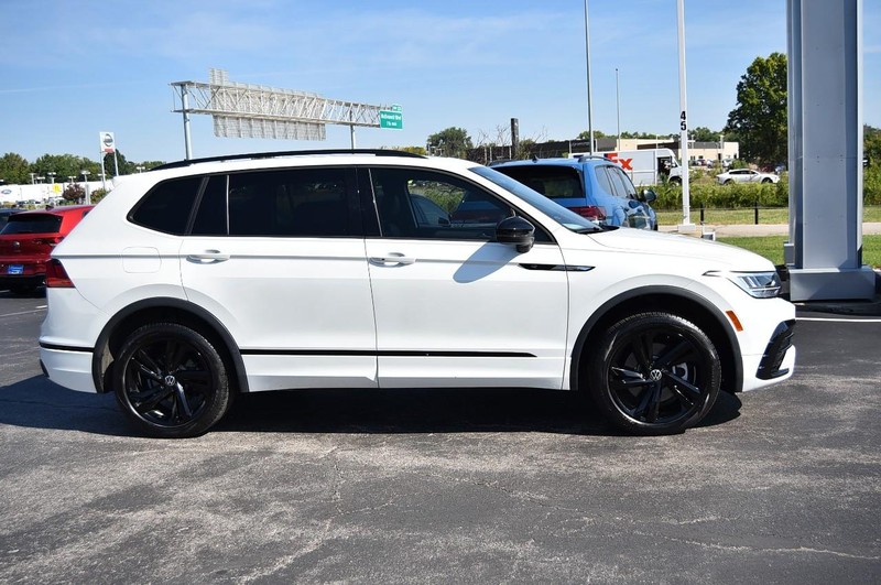 Volkswagen Tiguan Vehicle Image 05