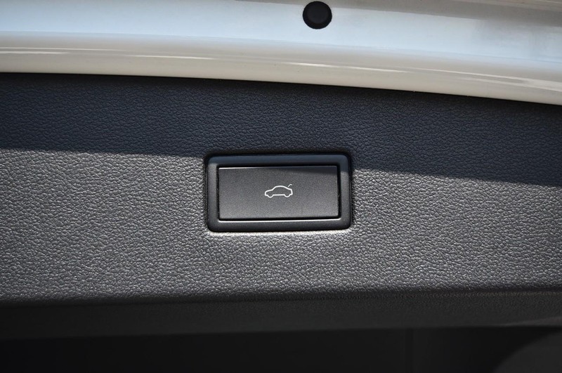 Volkswagen Tiguan Vehicle Image 27