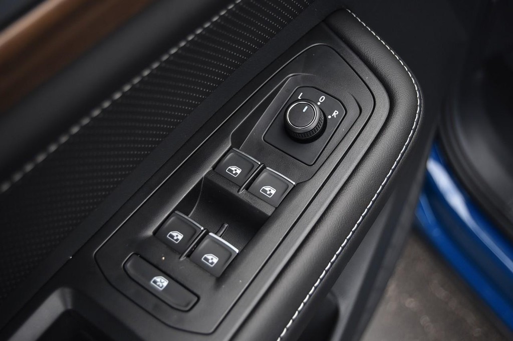 Volkswagen Atlas Vehicle Full-screen Gallery Image 8