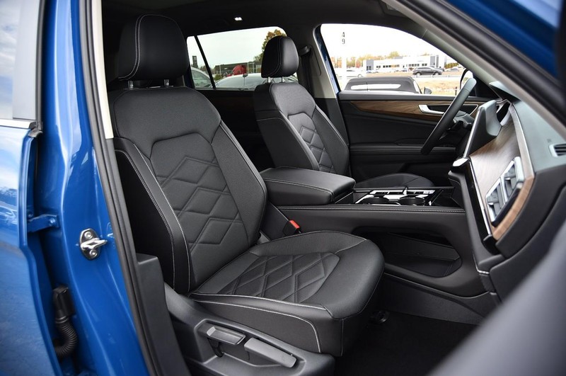 Volkswagen Atlas Vehicle Full-screen Gallery Image 20