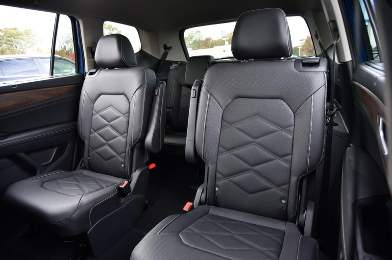 Volkswagen Atlas Vehicle Full-screen Gallery Image 22