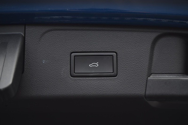 Volkswagen Atlas Vehicle Full-screen Gallery Image 27