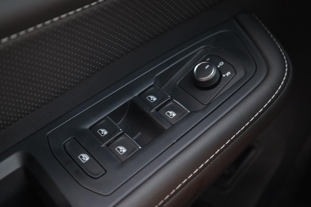 Volkswagen Atlas Vehicle Full-screen Gallery Image 21