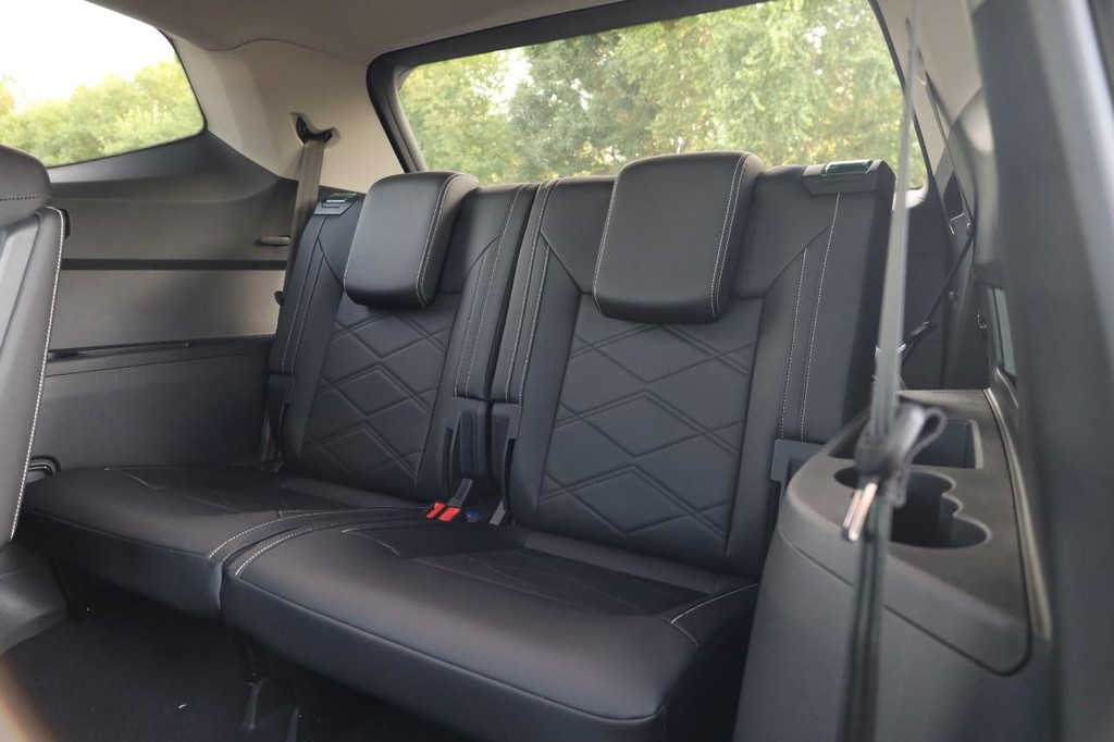 Volkswagen Atlas Vehicle Full-screen Gallery Image 29