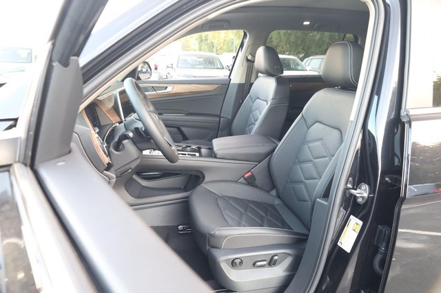 Volkswagen Atlas Vehicle Image 10