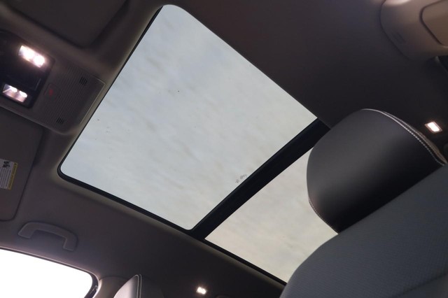 Volkswagen Atlas Vehicle Image 11