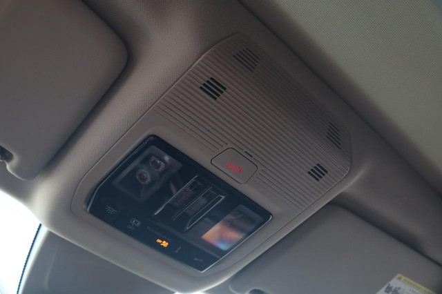 Volkswagen Atlas Vehicle Image 20