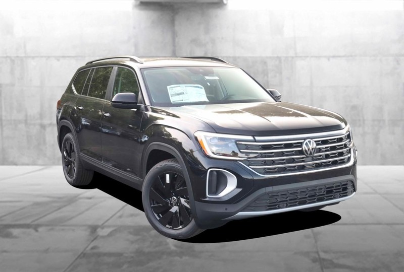 Volkswagen Atlas Vehicle Image 02