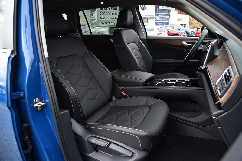 Volkswagen Atlas Vehicle Full-screen Gallery Image 20