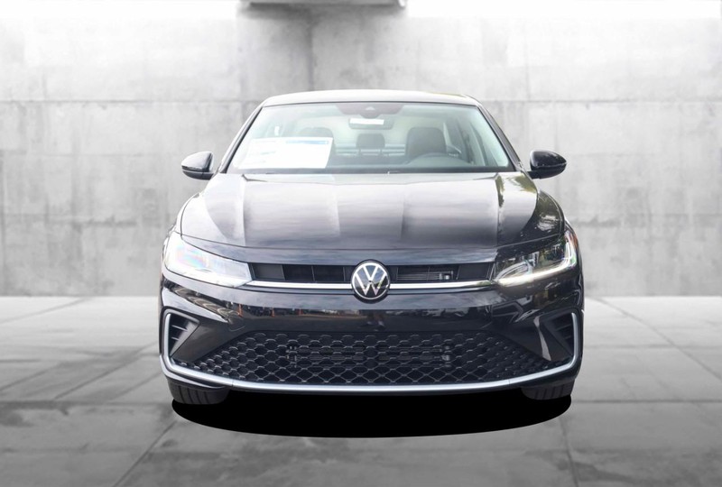 Volkswagen Jetta Vehicle Image 04