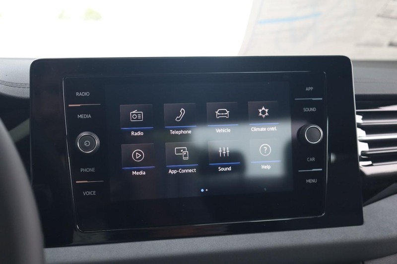 Volkswagen Jetta Vehicle Image 13