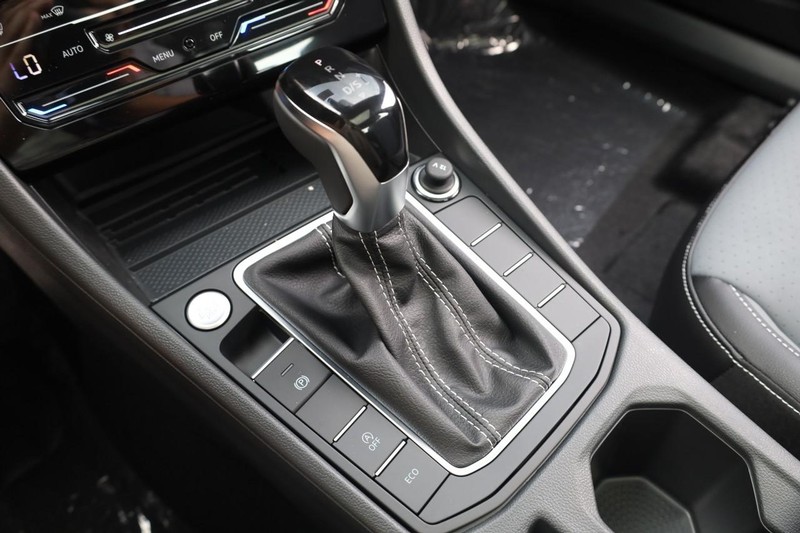 Volkswagen Jetta Vehicle Image 17