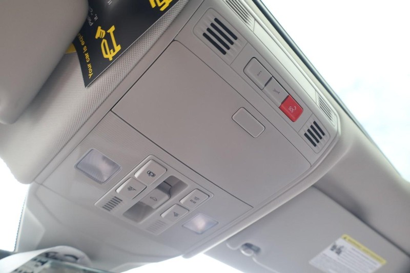 Volkswagen Jetta Vehicle Image 18