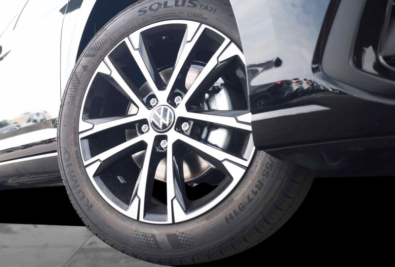 Volkswagen Jetta Vehicle Image 03