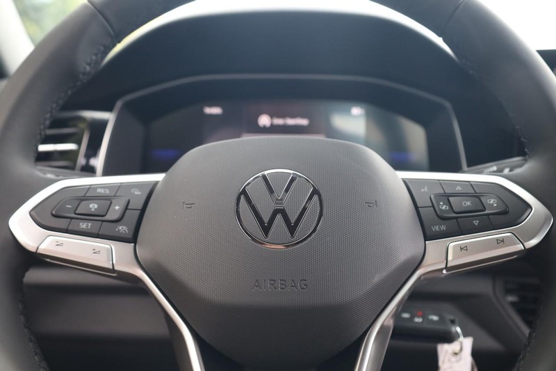 Volkswagen Jetta Vehicle Image 09