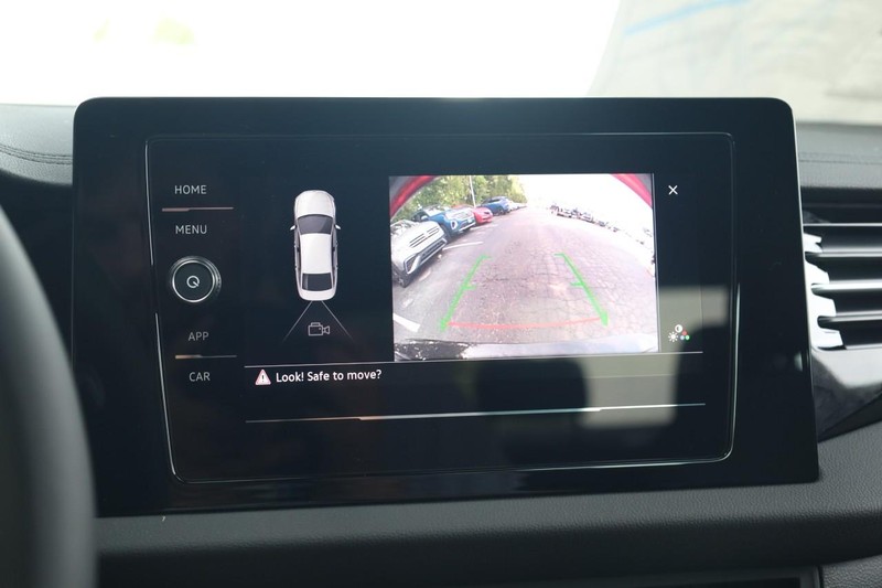 Volkswagen Jetta Vehicle Image 12