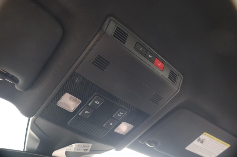 Volkswagen Jetta Vehicle Image 16