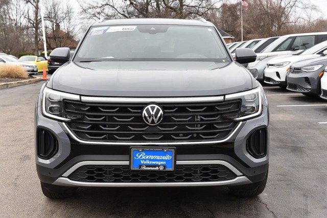 Volkswagen Atlas Cross Sport Vehicle Image 04