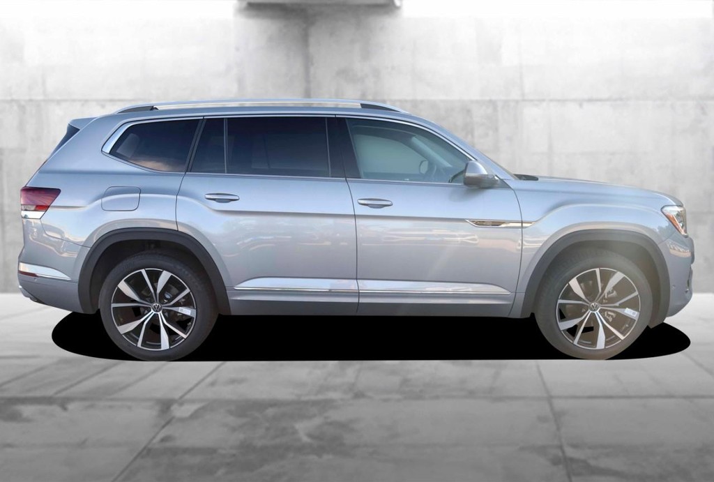 Volkswagen Atlas Vehicle Full-screen Gallery Image 5