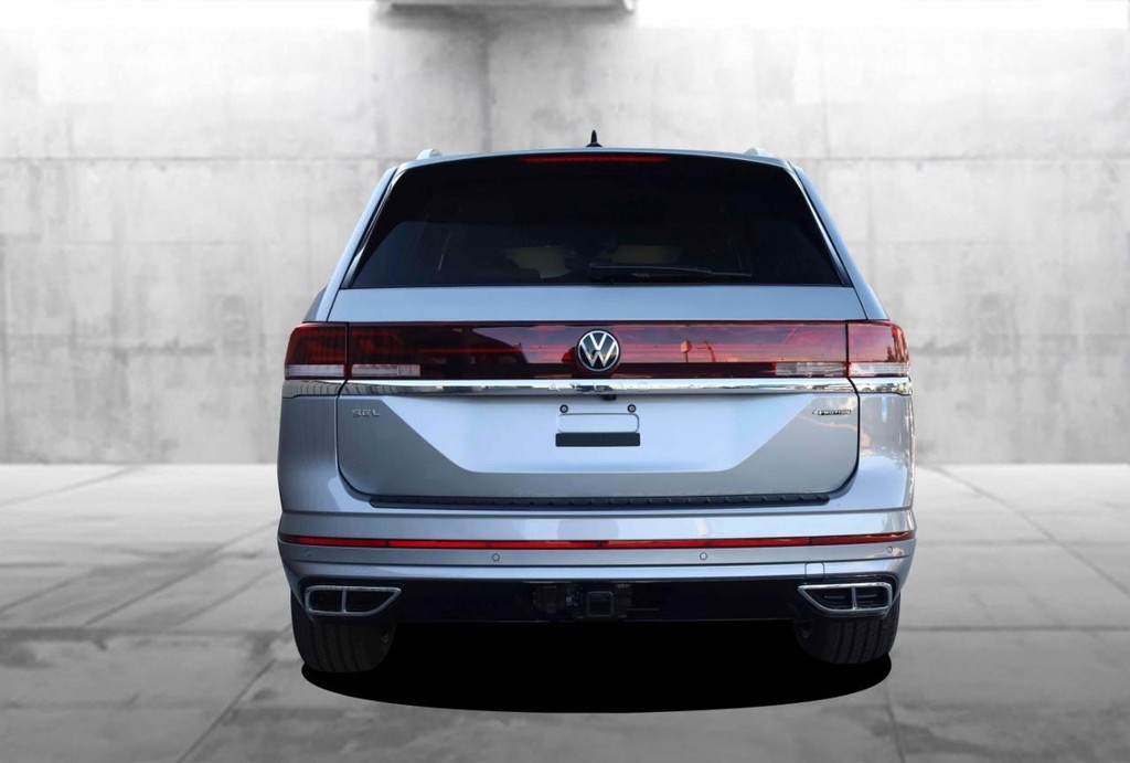 Volkswagen Atlas Vehicle Full-screen Gallery Image 6