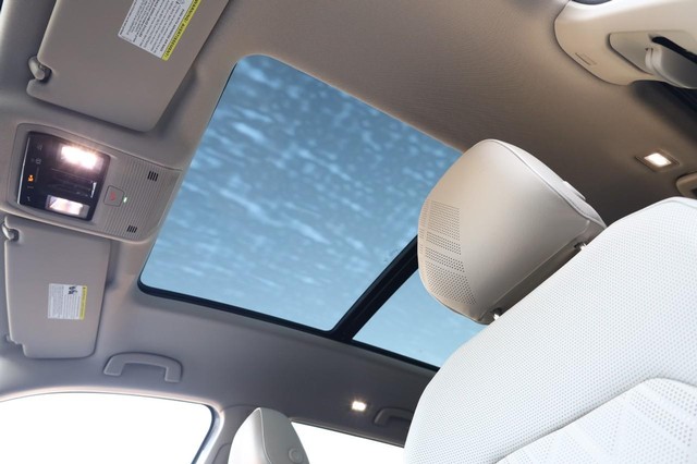 Volkswagen Atlas Vehicle Image 11