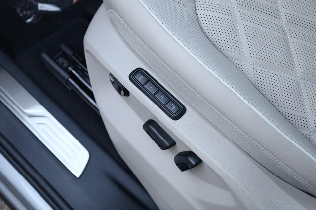 Volkswagen Atlas Vehicle Image 13