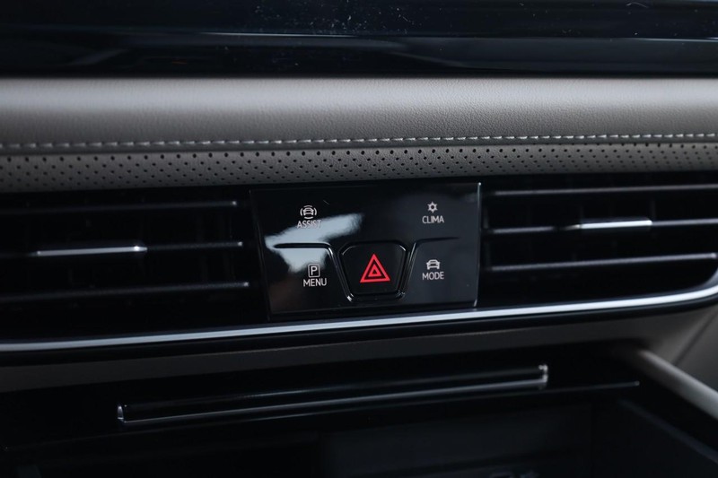 Volkswagen Atlas Vehicle Image 19