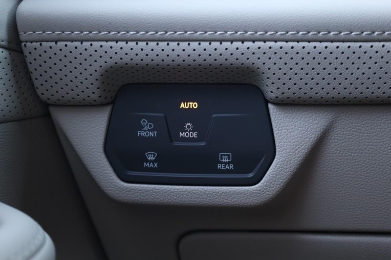 Volkswagen Atlas Vehicle Image 24