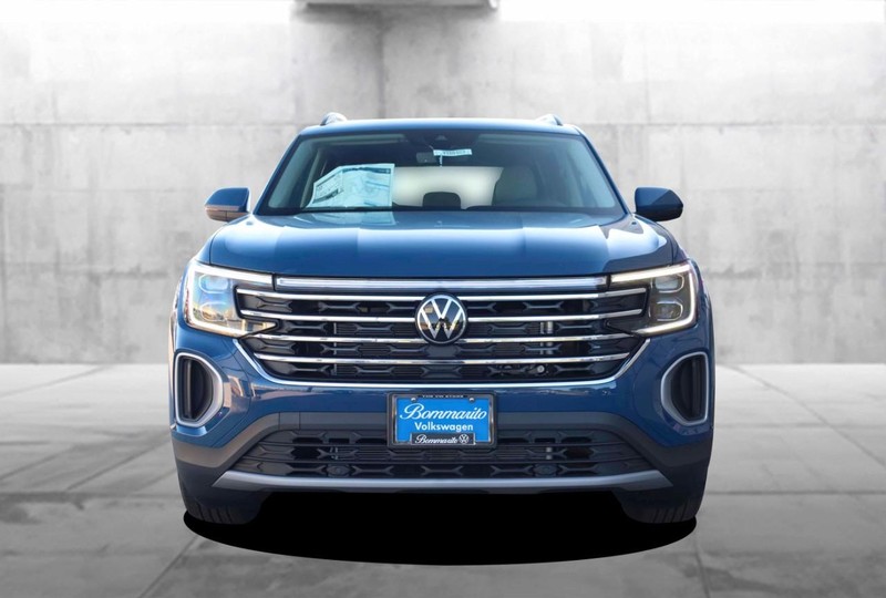Volkswagen Atlas Vehicle Image 04