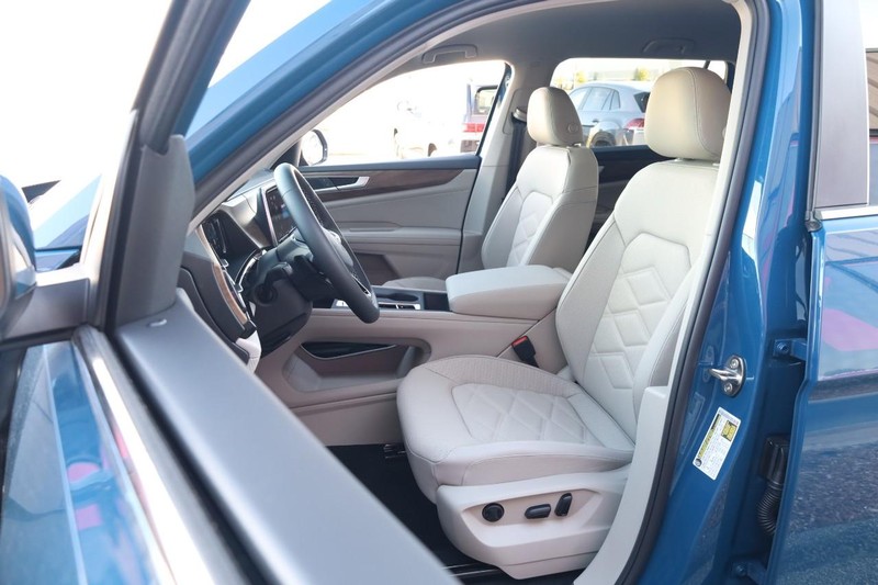 Volkswagen Atlas Vehicle Image 10