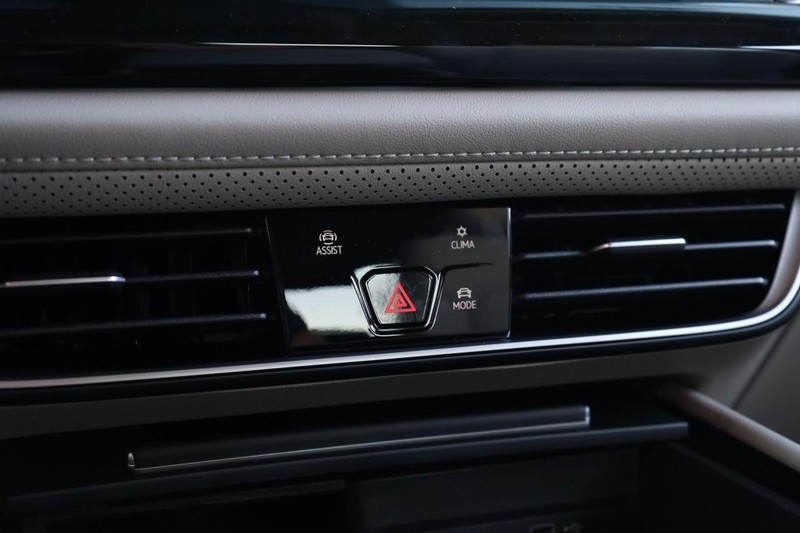 Volkswagen Atlas Vehicle Image 15