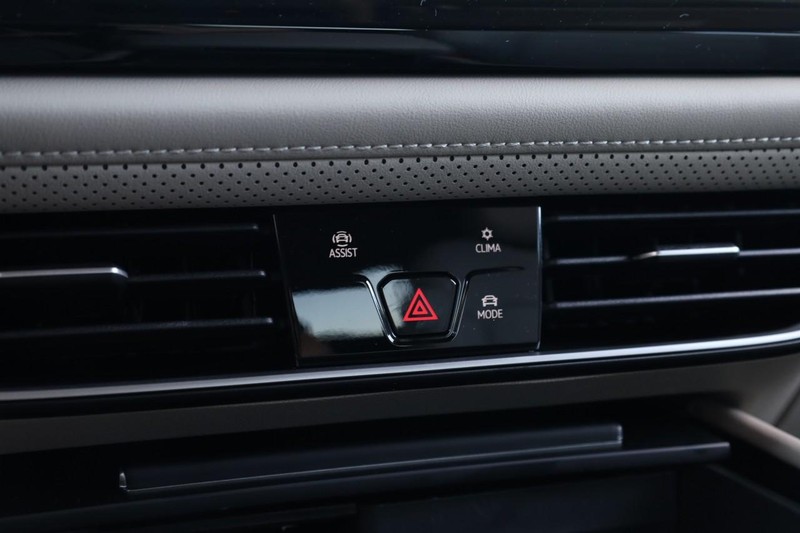 Volkswagen Atlas Vehicle Image 15