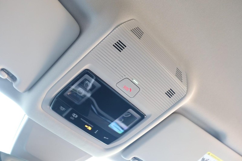 Volkswagen Atlas Vehicle Image 18