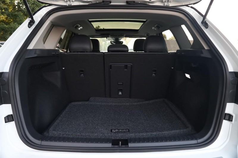 Volkswagen Taos Vehicle Image 07