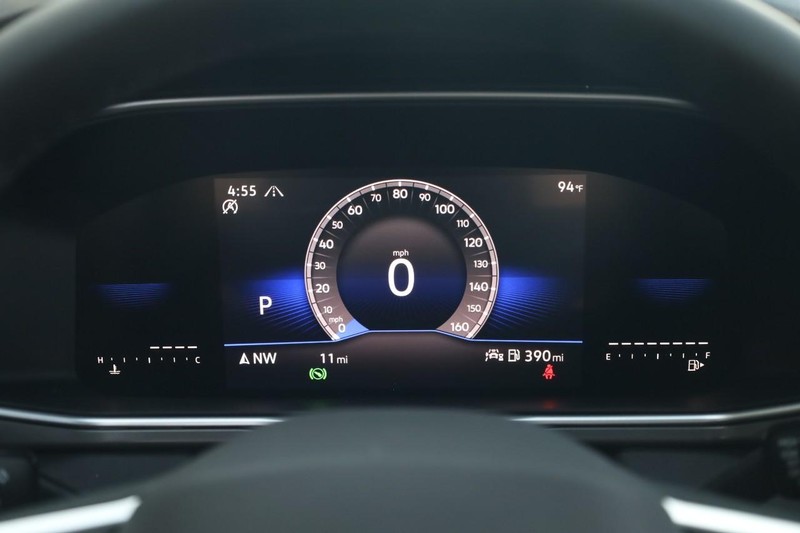 Volkswagen Taos Vehicle Image 11