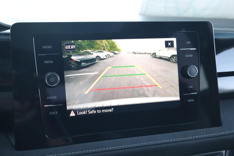 Volkswagen Taos Vehicle Image 13