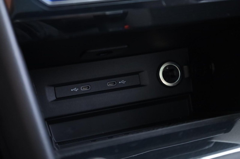 Volkswagen Taos Vehicle Image 15