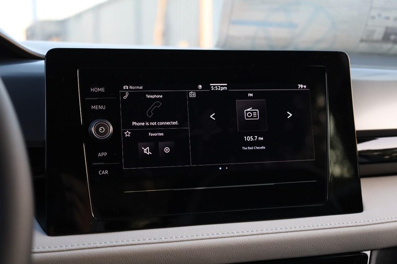 Volkswagen Taos Vehicle Image 11