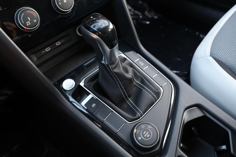 Volkswagen Taos Vehicle Image 15