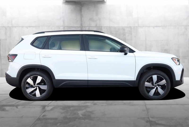 Volkswagen Taos Vehicle Image 05