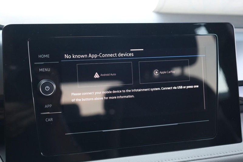 Volkswagen Taos Vehicle Image 11