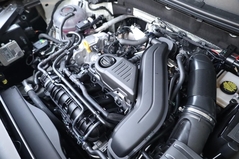 Volkswagen Taos Vehicle Image 24