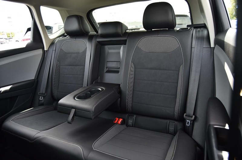 Volkswagen Taos Vehicle Image 21