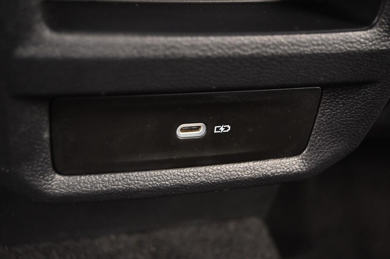Volkswagen Taos Vehicle Image 23