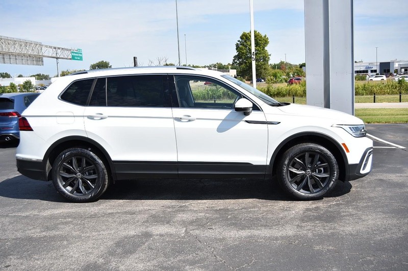 Volkswagen Tiguan Vehicle Image 05