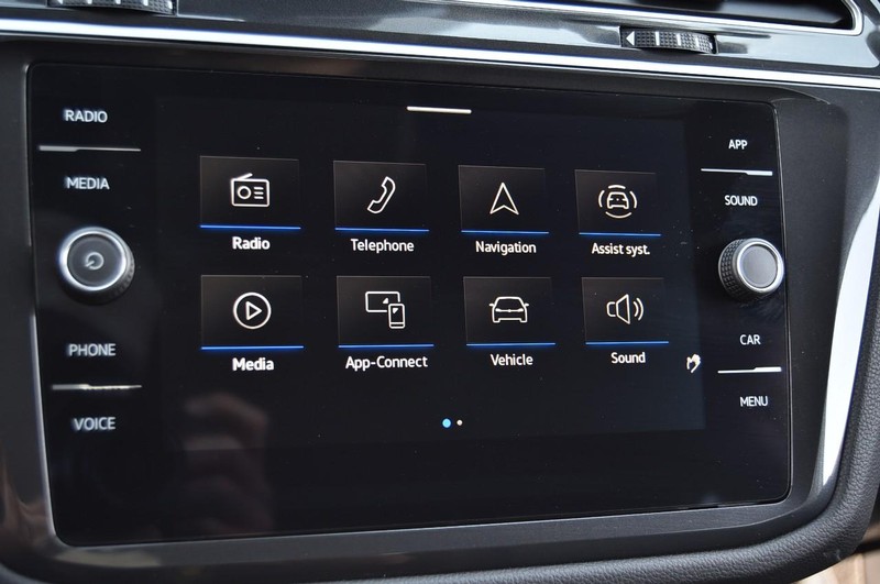 Volkswagen Tiguan Vehicle Image 14