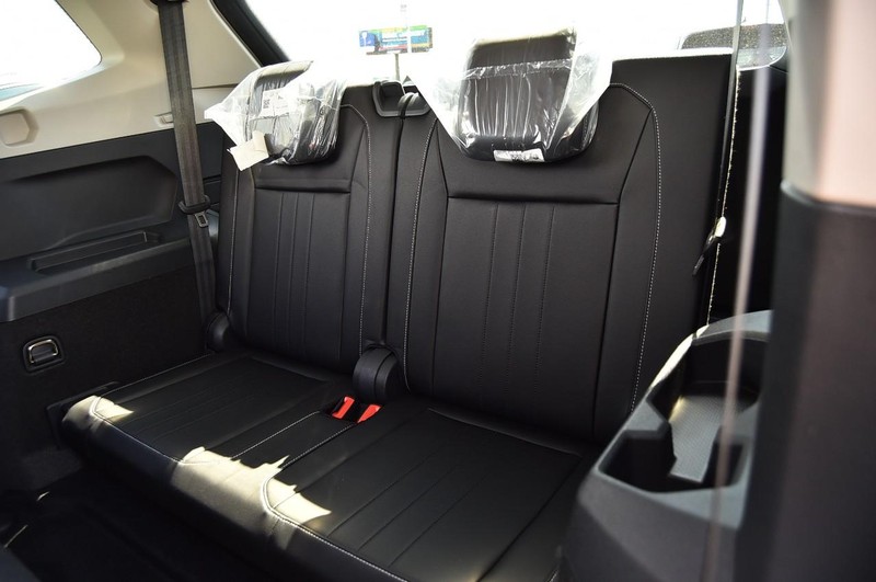 Volkswagen Tiguan Vehicle Image 24