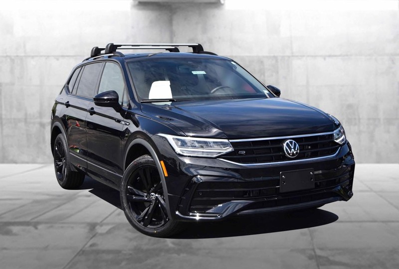 Volkswagen Tiguan Vehicle Image 02