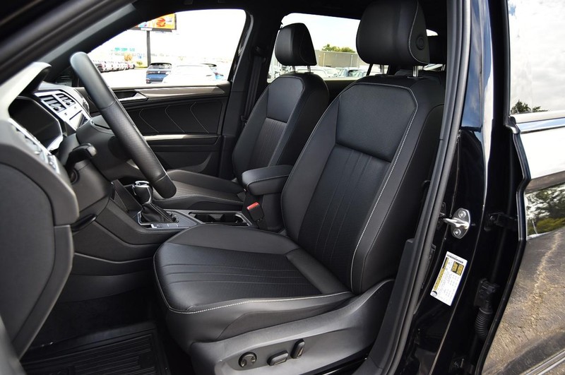 Volkswagen Tiguan Vehicle Image 19